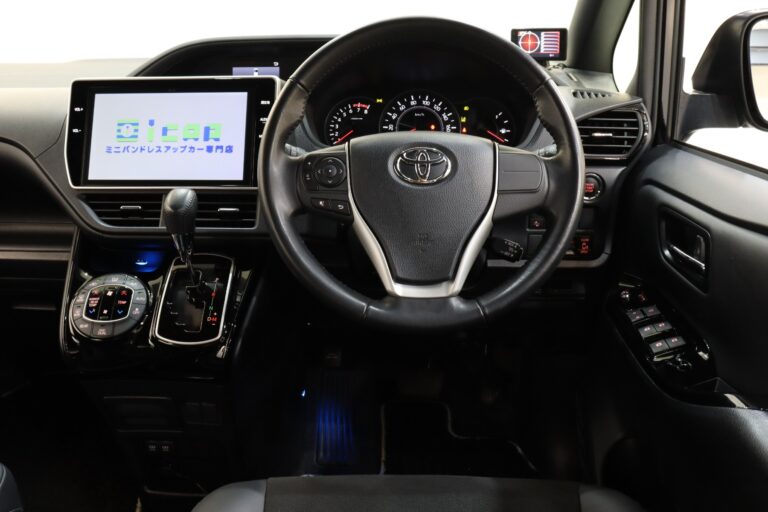 トヨタ 3代目ノア(80系)のデザイン　インテリア