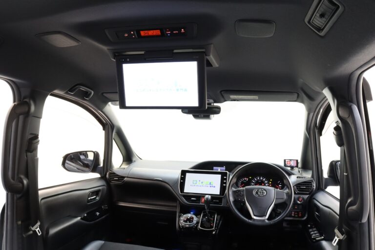 トヨタ 3代目ノア(80系)のデザイン　インテリア2