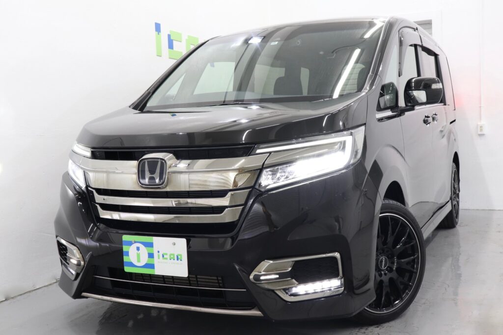 5代目ステップワゴングレード比較！インテリアエクステリアの違いとは？