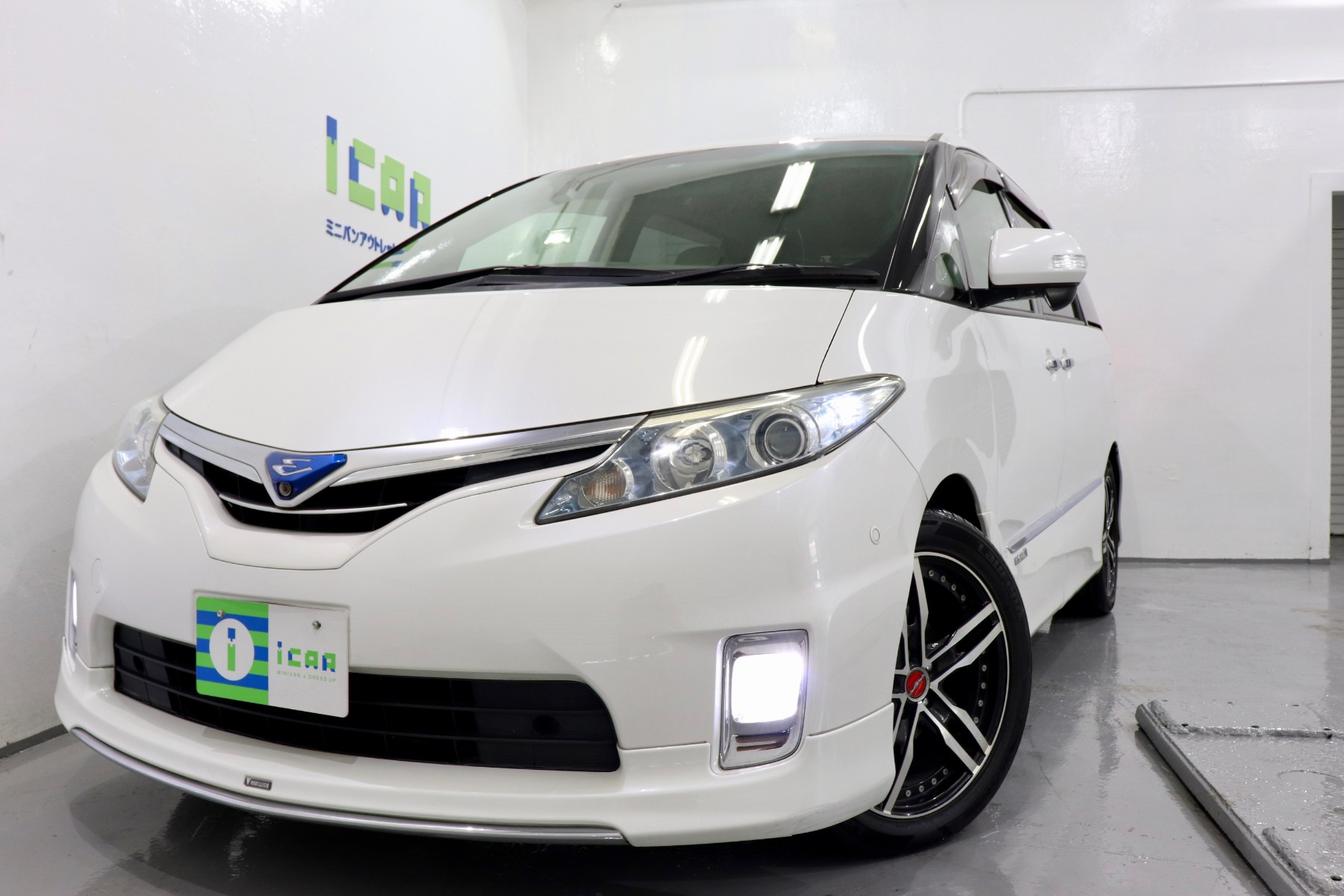 トヨタ 20系エスティマハイブリッド(AHR20W)の燃費や税金は？年間維持