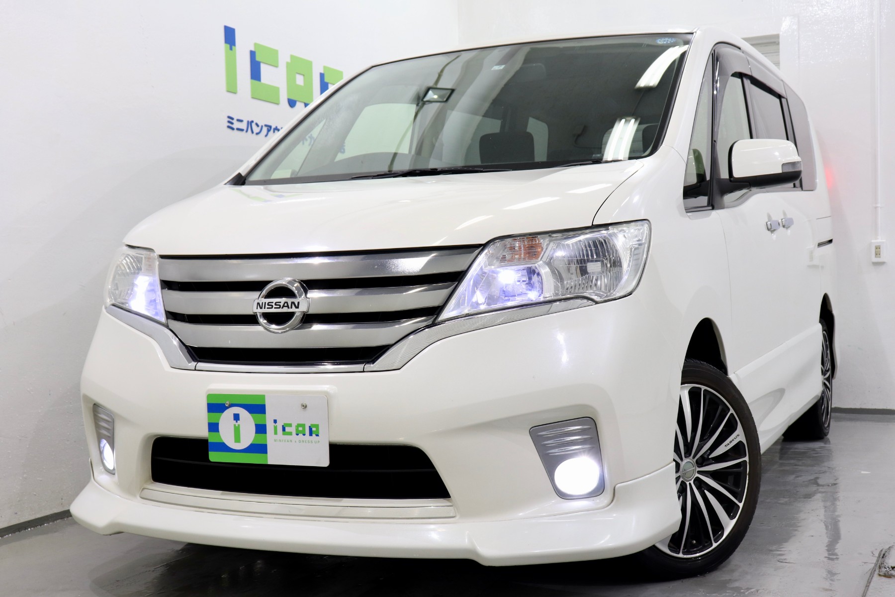 日産の人気ミニバン、C26系セレナの中古車購入ガイド | ミニバン専門店 
