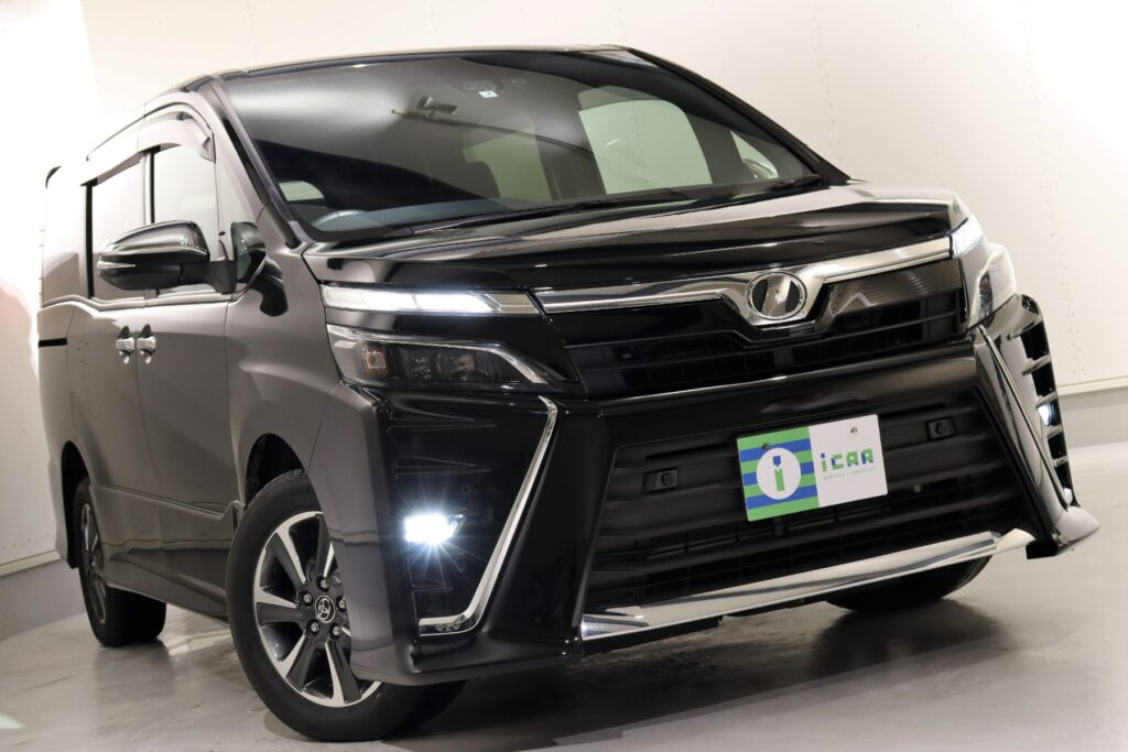 3代目 ヴォクシー】グレード比較！見た目や装備品の違いは