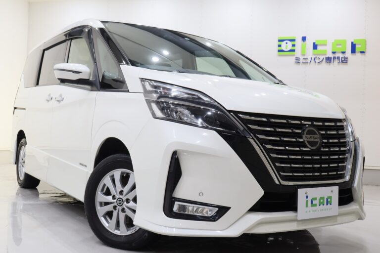 セレナ ハイウェイスターＶ 防水シート車（2020年式）