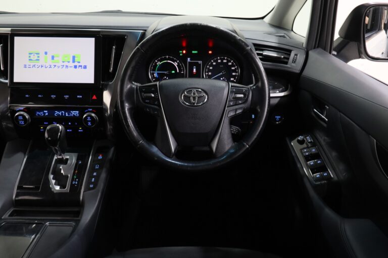 アルファードハイブリッド Ｓ内装（2018年式）