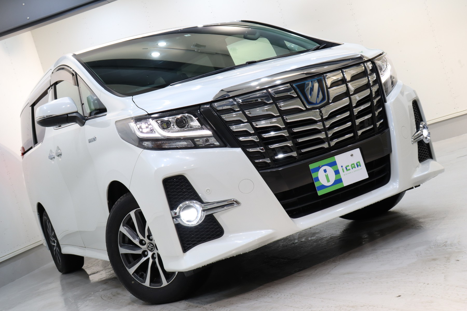 アルファード30系前期のおすすめポイントをご紹介！ | ミニバン専門店