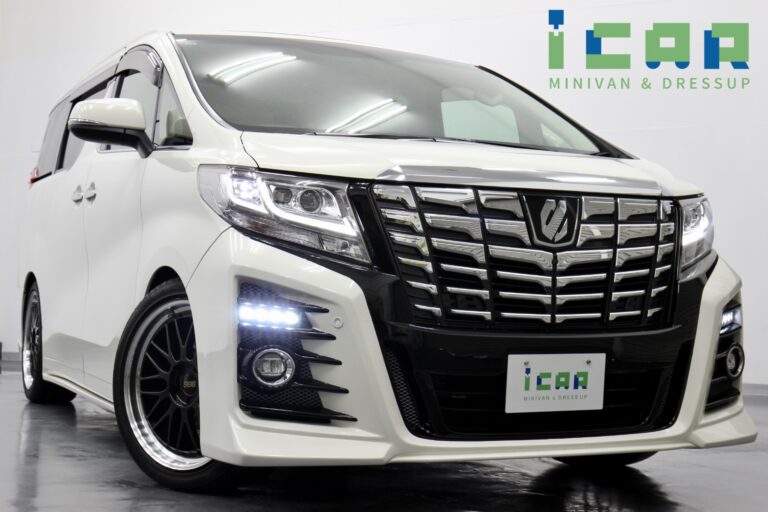 アルファード30系前期グレード比較!燃費や内外装の違いとは